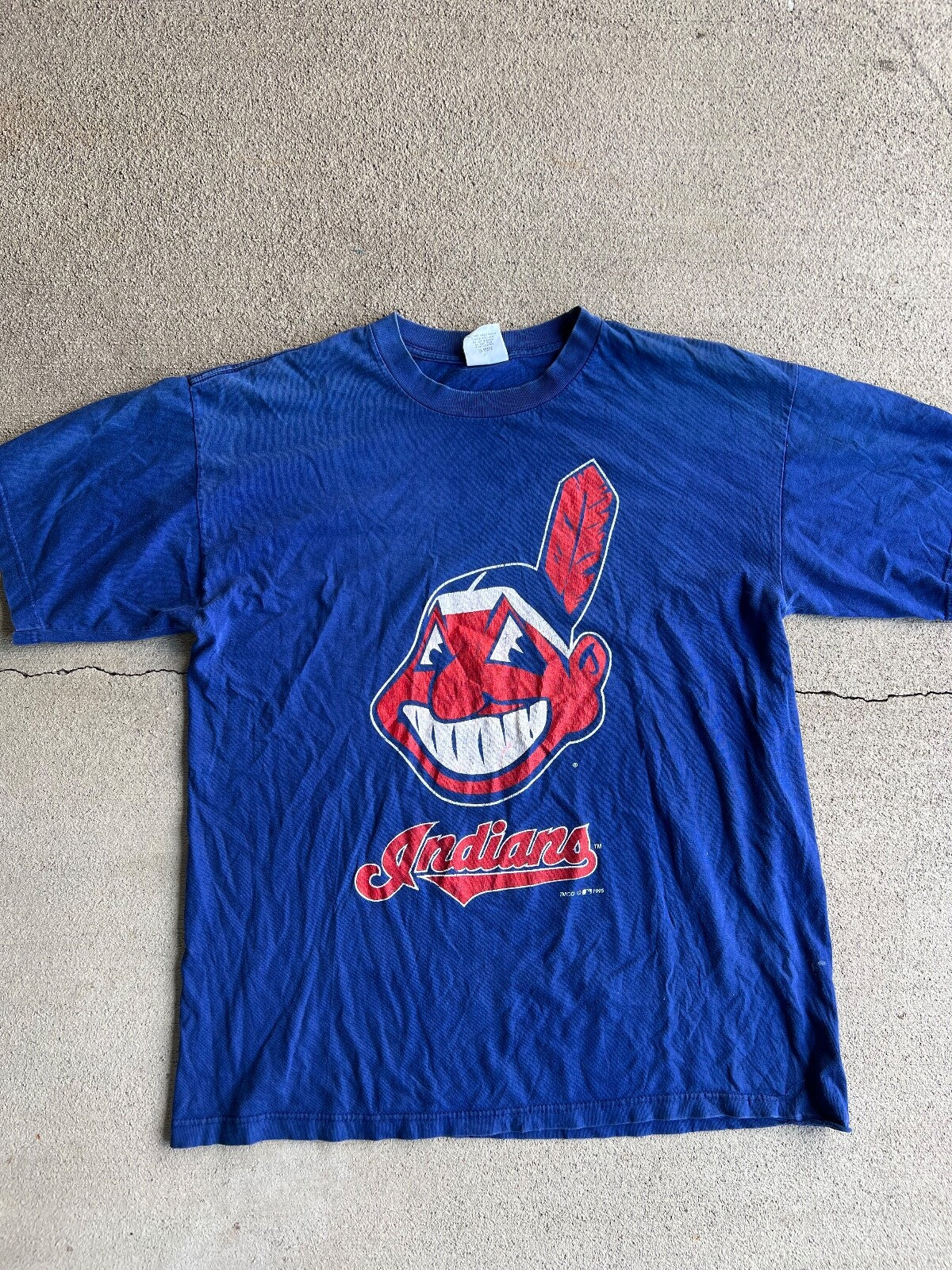 Vintage 90's Cleveland Indians T-Shirt