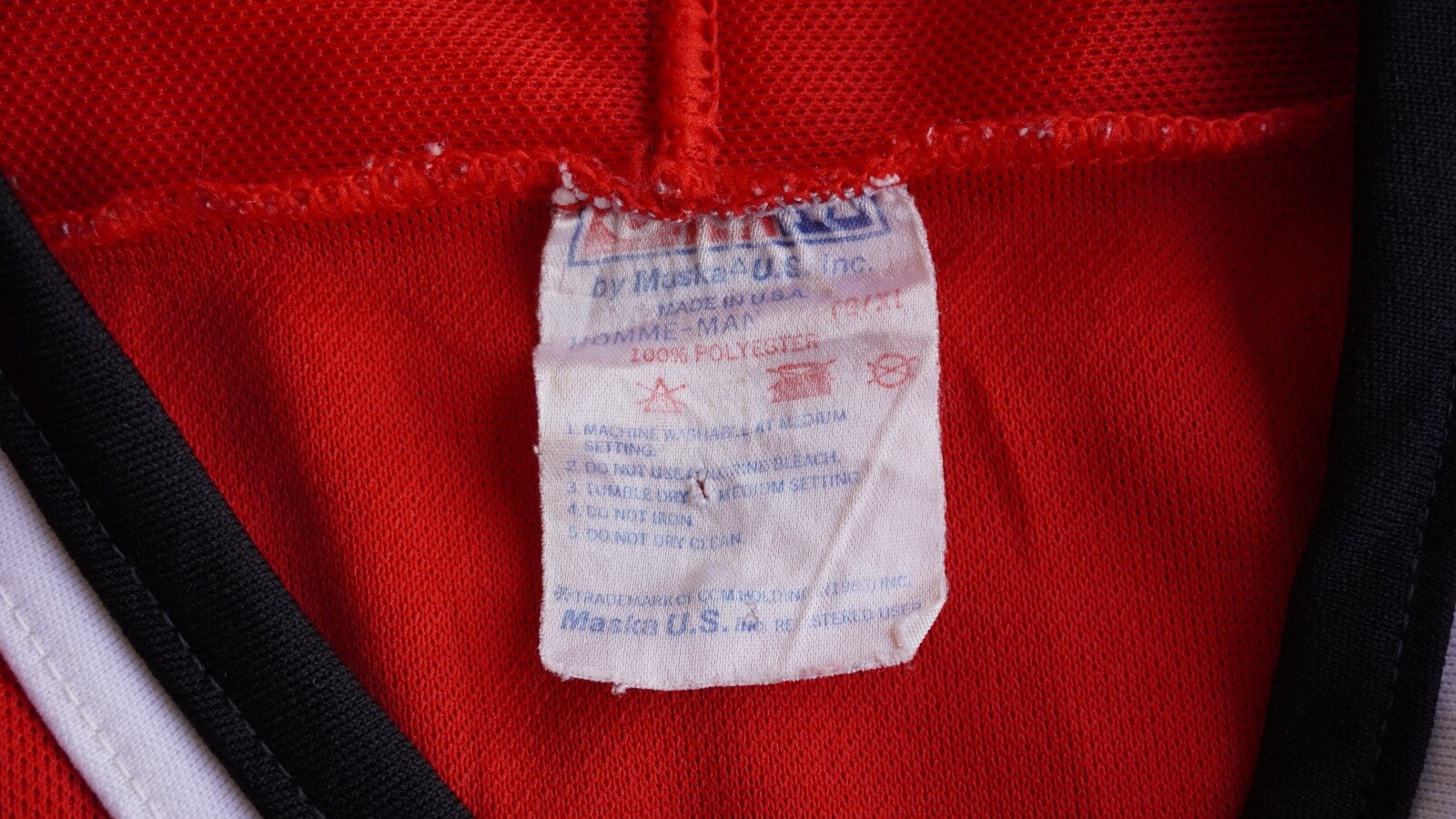 Vintage 90's CCM NHL Chicago Blackhawks Jersey