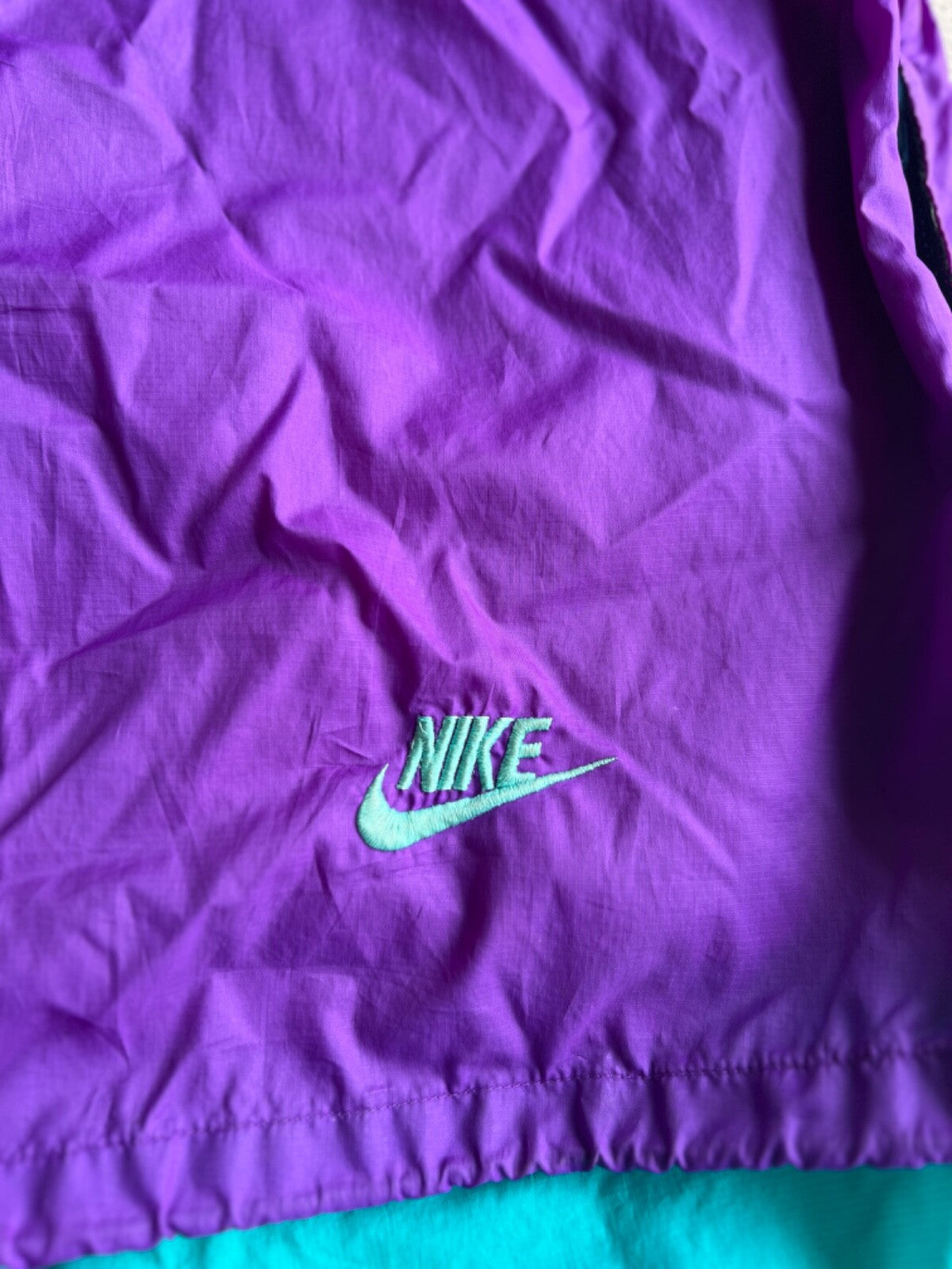 Vintage 90's Nike ACG Extendable Hem Windbreaker Jacket