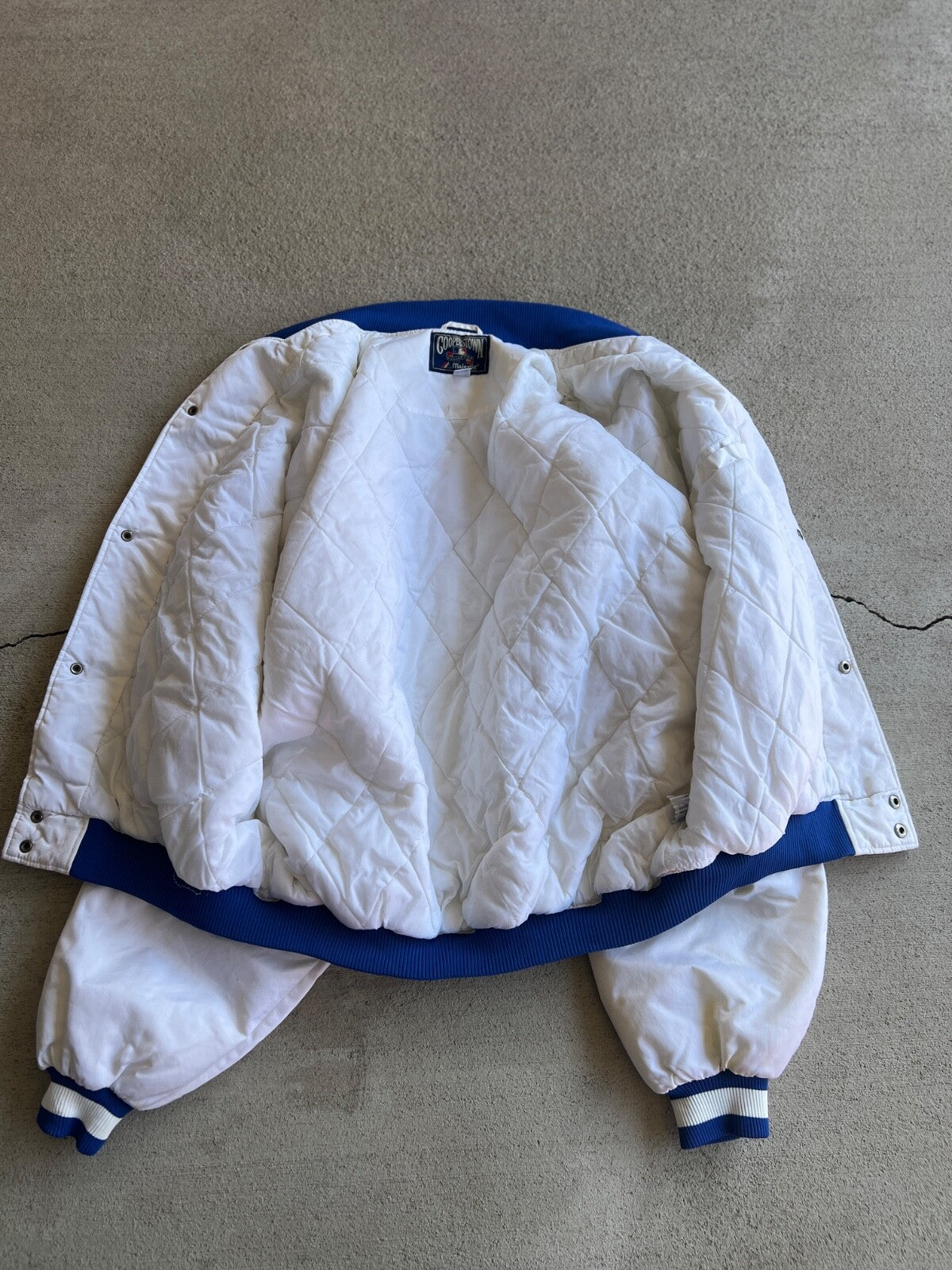 Vintage 90's Majestic Cooperstown Atlanta Braves Bomber Jacket