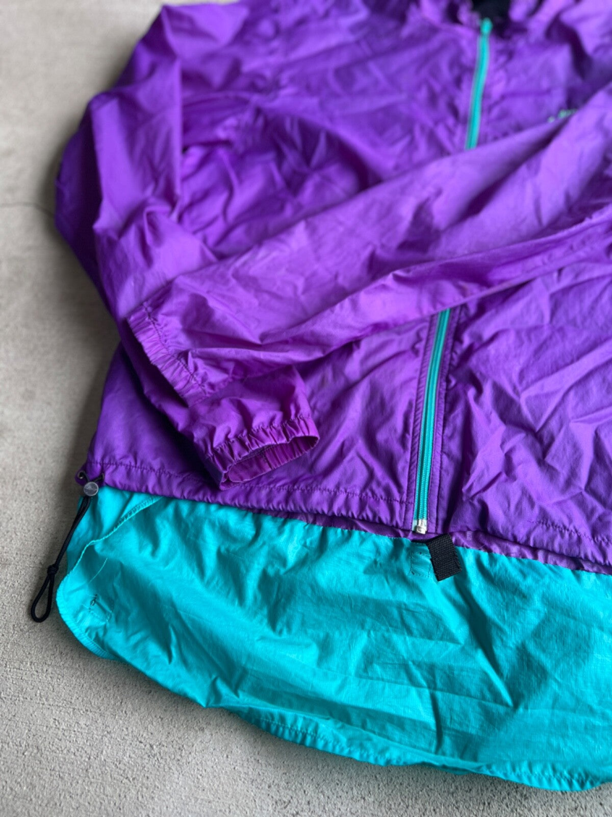 Vintage 90's Nike ACG Extendable Hem Windbreaker Jacket