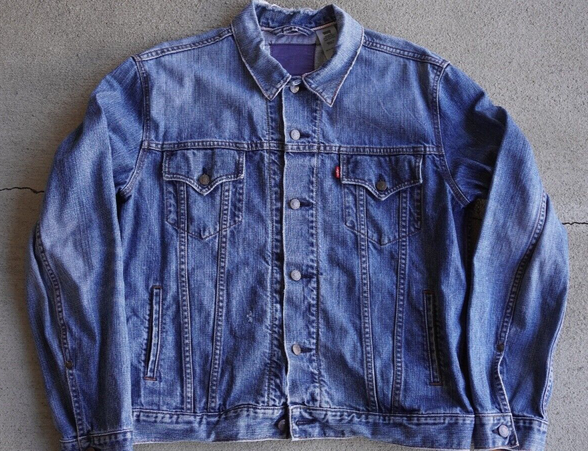 Levi's Red Tab Slim Trucker Denim Jacket